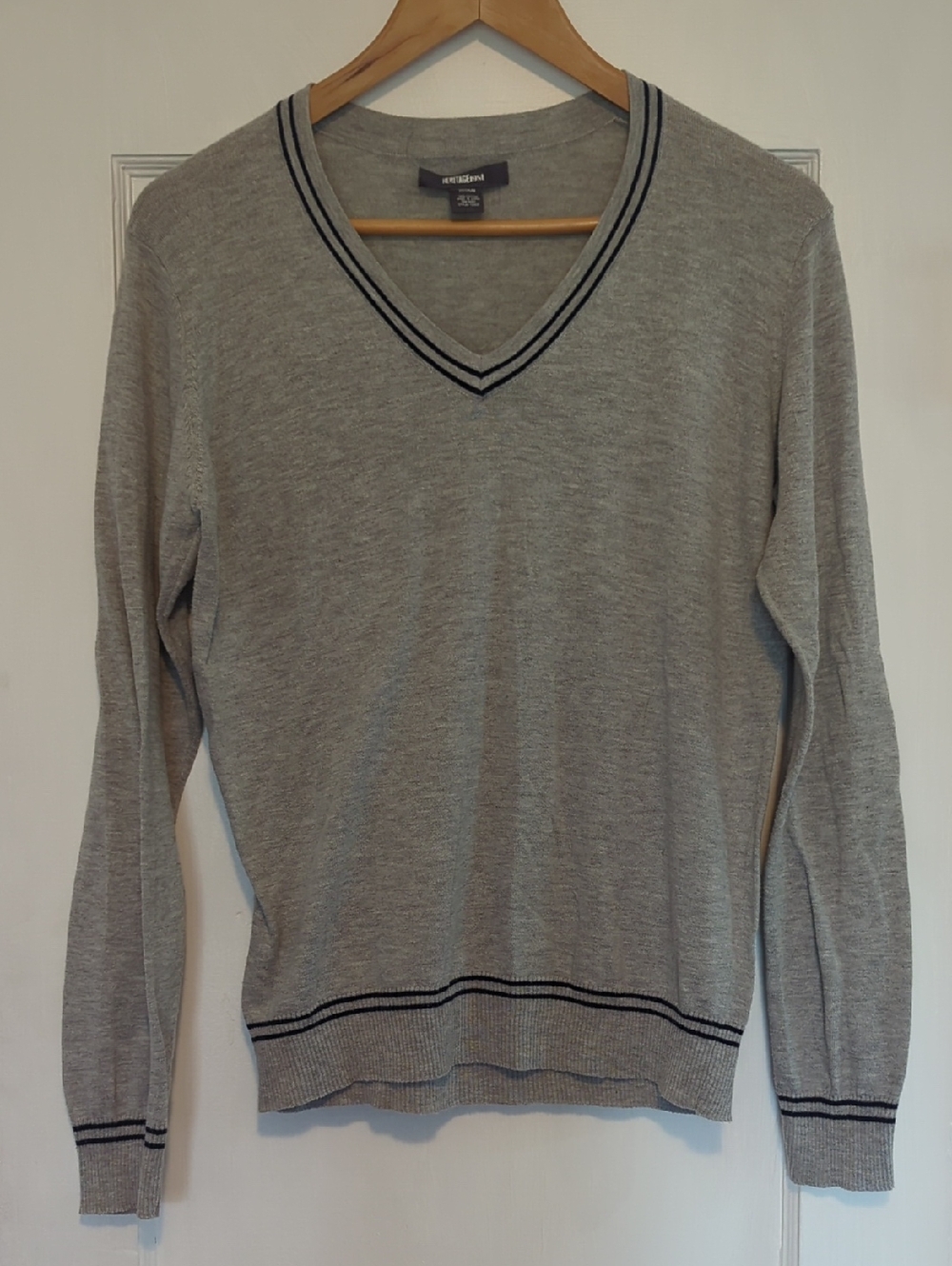Heritage 1981 Light Grey V-Neck Sweater with Navy Trim